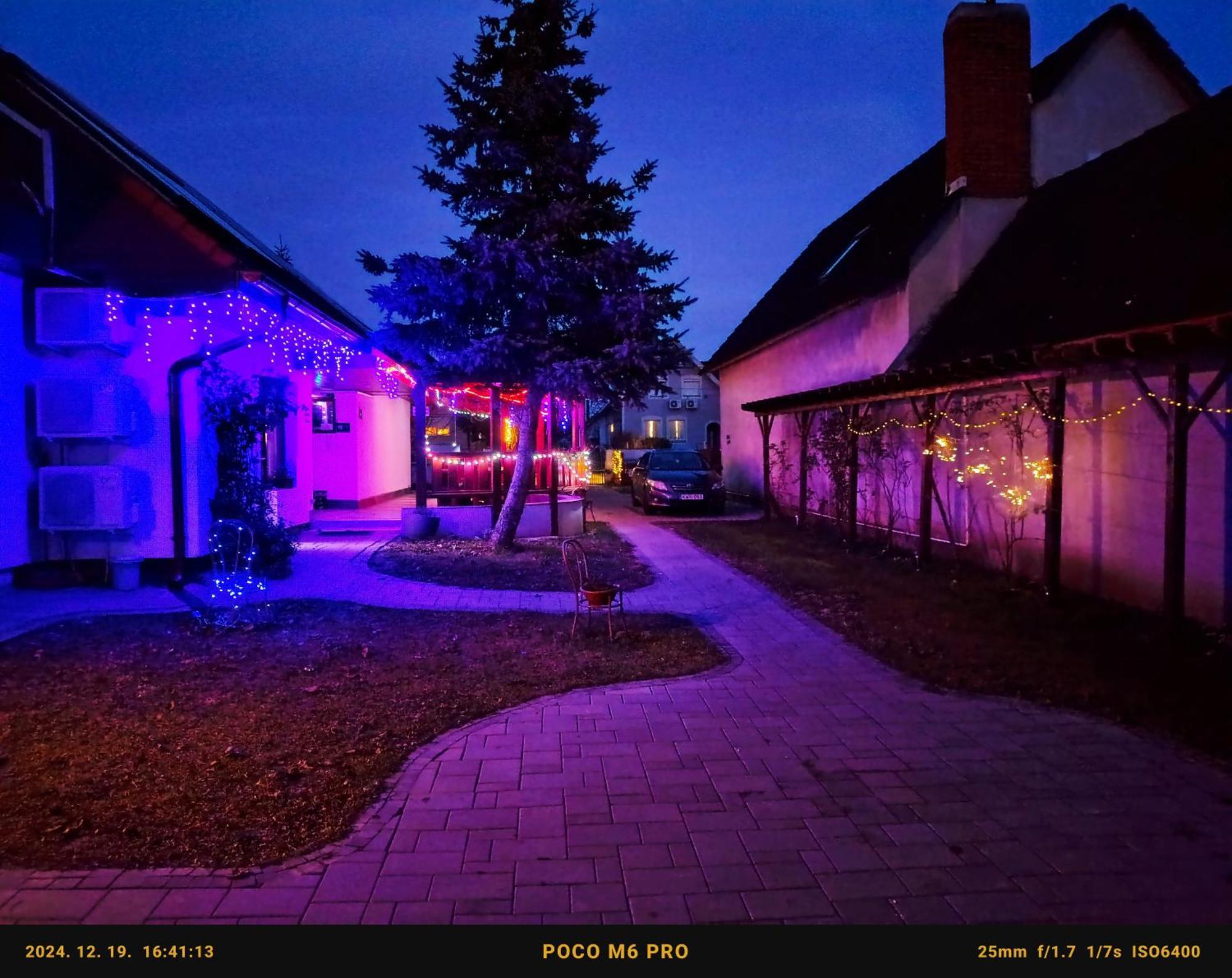 Отель Robitel Wellness Vendeghaz Veszprem-Gyulafiratot Экстерьер фото
